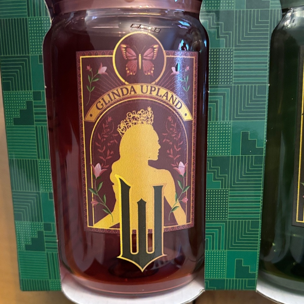 New Wicked x Dragon Glass Drinking Glass Set - Red and Green - Picture 3 of 4
